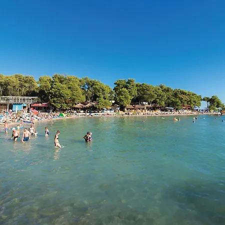 Stunning In Apartman Sveti Filip i Jakov